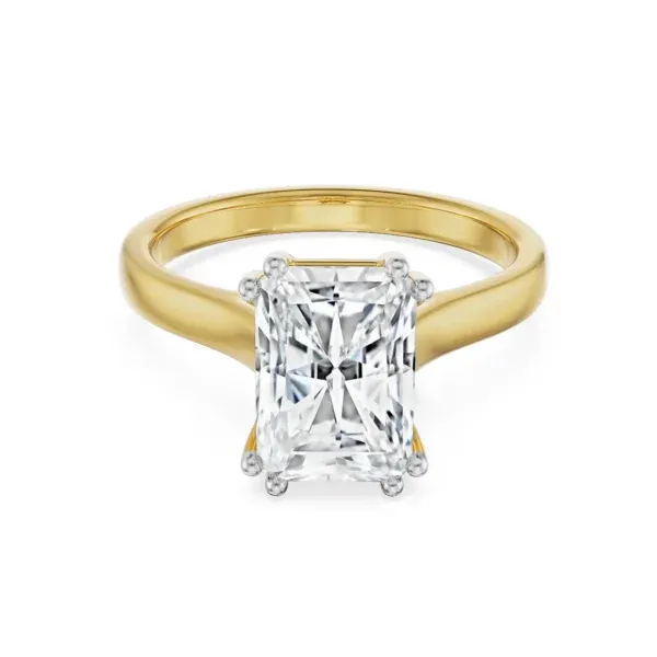 Emerald solitaire ring with elegant sparkle